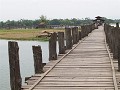 we steken deze 1,2km lange teak voetgangersbrug va