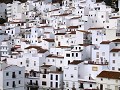  1 van die typische witte bergdorpjes : Casares