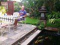  ontbijten in de tuin van onze guesthouse in Chian
